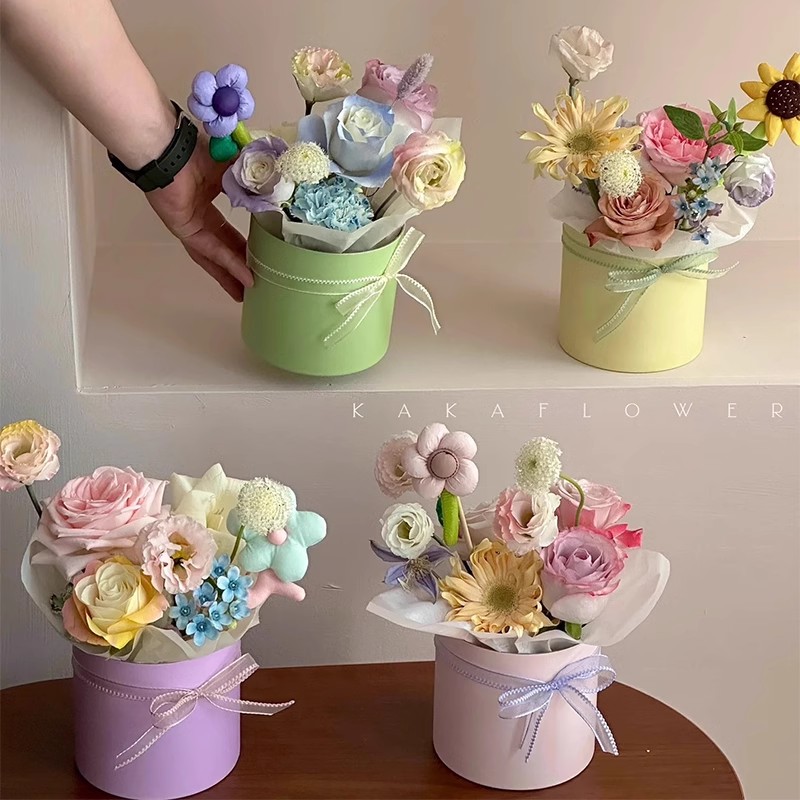 Small Flowers Packing Box Hug  - Event Party Box reseña y precio